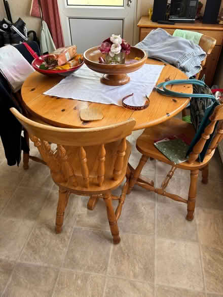 Photo of free Sofa, kitchen table and chairs and a cabinet/sideboard (Horspath OX33) #2