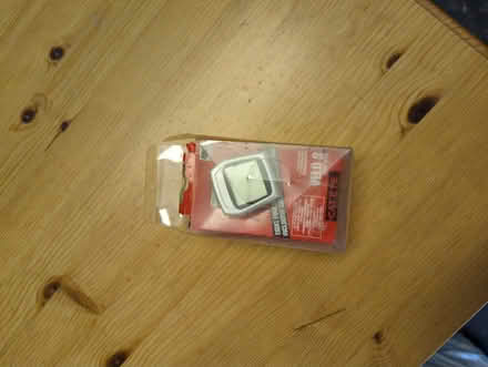 Photo of free CatEye Velo8 cycle computer (Fareham PO14) #1