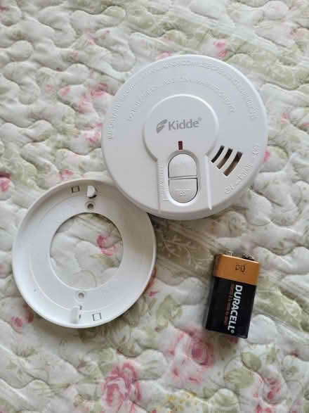 Photo of free Kidde Smoke Alarm (BS22) #1