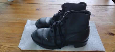 Photo of free Army Boots - SIZE 6 (Crosspool S10) #1