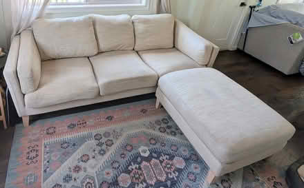 Photo of free couch for pickup in Montavilla (Montavilla (SE 84th Ave)) #1