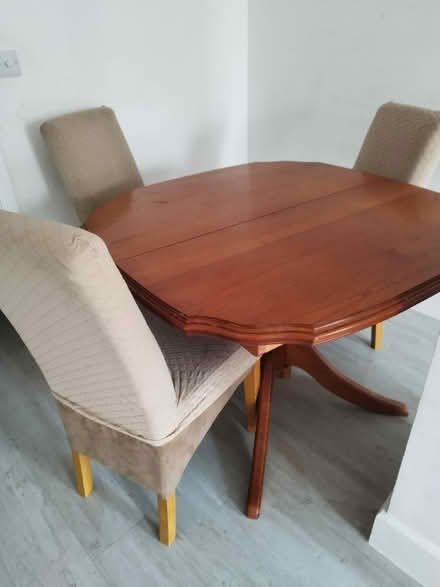 Photo of free items in very good condition (MK42 bedford) #4