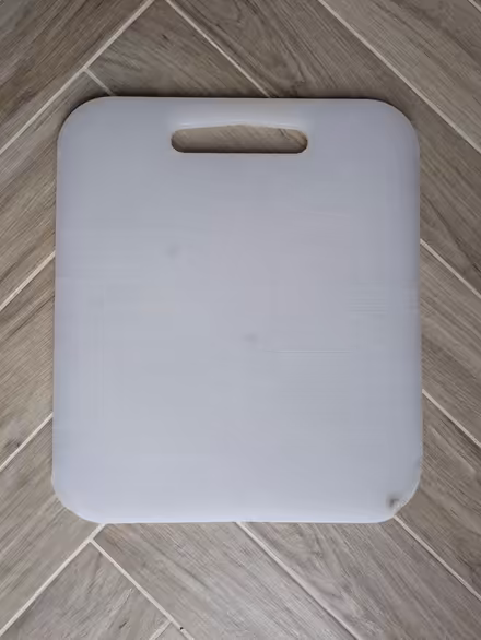 Photo of free Large Plastic Chopping Board (Enfield EN2) #1