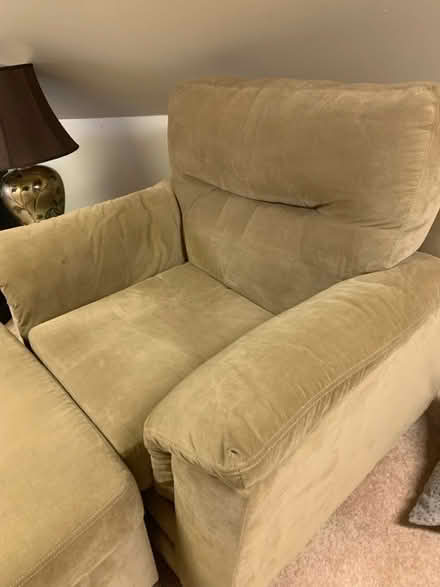 Photo of free Plush Oversized Chair and Ottoman (Cottageville, South Brunswick) #1