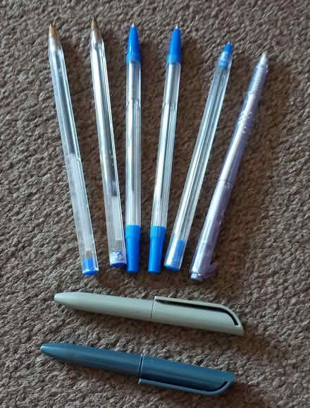 Photo of free 8 Blue Pens (DA8) #1