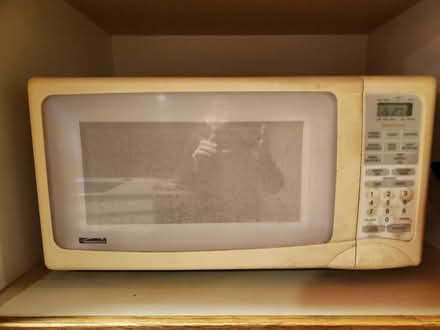 Photo of free Kenmore microwave oven (Ravenna) #2