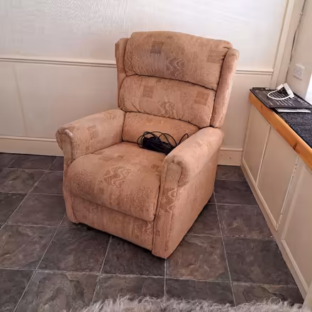 Photo of free An electric recliner (Bare LA4) #1