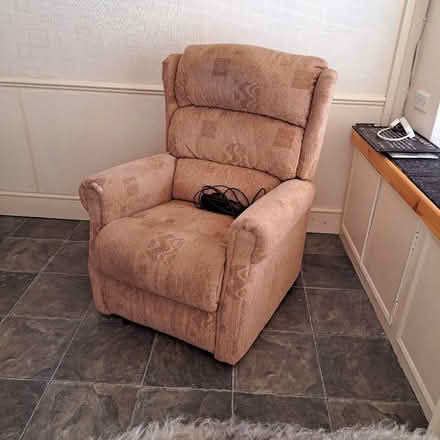 Photo of free An electric recliner (Bare LA4) #1