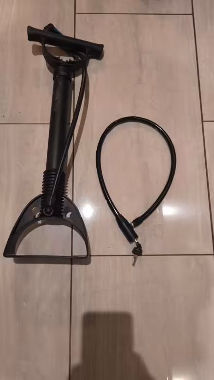 Photo of free Bike pump and lock (Rose Hill OX4) #1