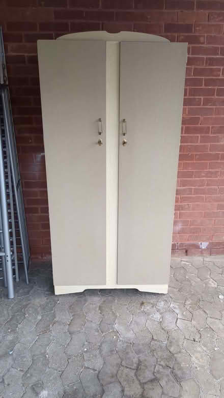 Photo of free Wardrobe 1 (Fiddler's Green GL51) #2