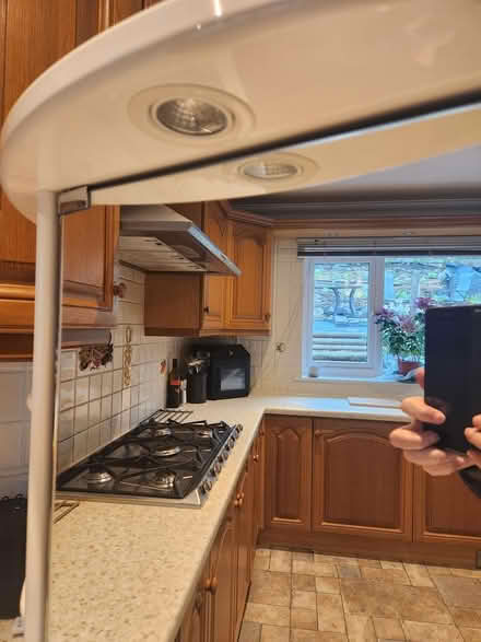 Photo of free Large bathroom cabinet (HR9 5QX) #4