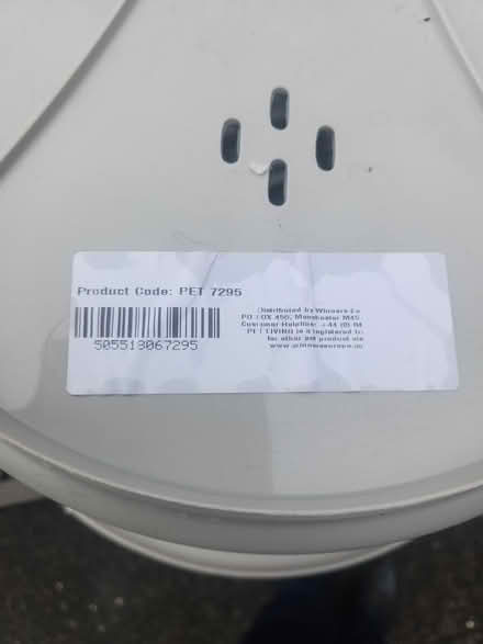 Photo of free Dog bed - medium size (HR9 5QX) #2