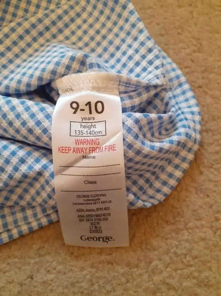 Photo of free School summer short-suits, age 9-10 (Panshanger AL7) #1