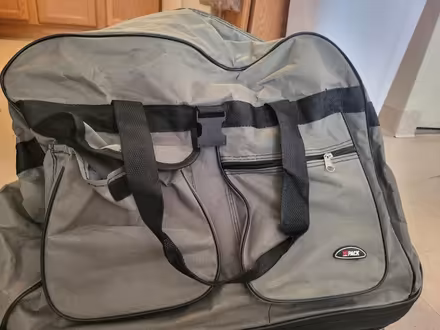 Photo of free huge army green hipack laundry bag (Near Downtown Ypsilanti) #3