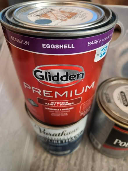 Photo of free Misc quarts of paint (Tatum and cactus area) #3