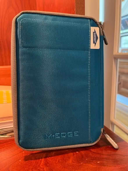 Photo of free Kindle case 5.5 x 8 in (Vienna community center) #2