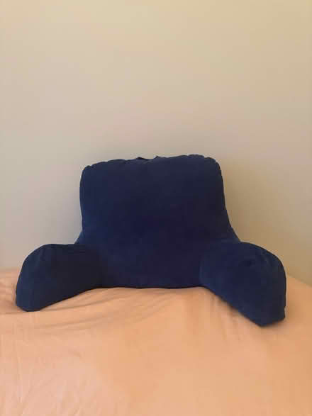 Photo of free Backrest Pillow (Financial district) #1