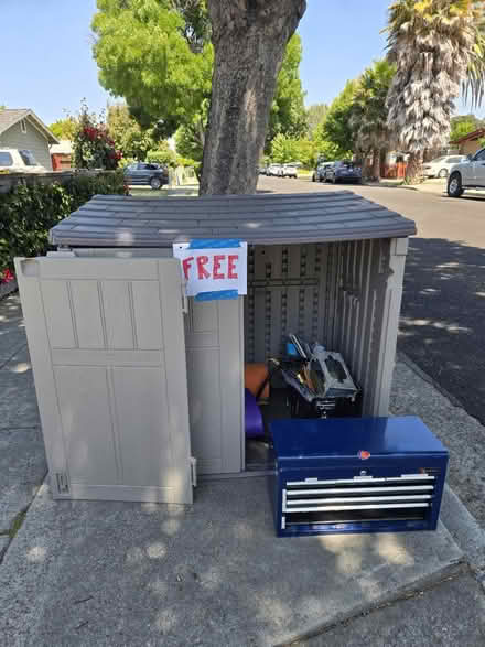 Photo of free Storage shed (Lawrence expwy & Lakehaven) #1