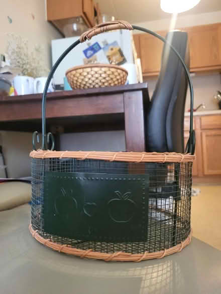 Photo of free fruit basket (Near Downtown Ypsilanti) #1