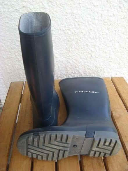 Photo of free Dunlop wellingtons child size 3 (Deganwy LL31) #1