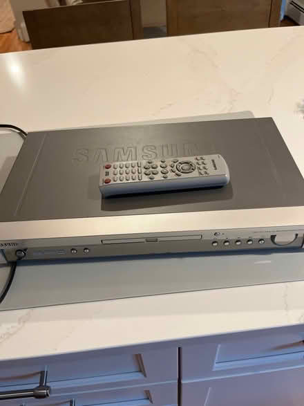 Photo of free Samsung dvd player (Canton) #1