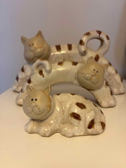 Photo of free Cat ornament (Top Amersham HP6) #1