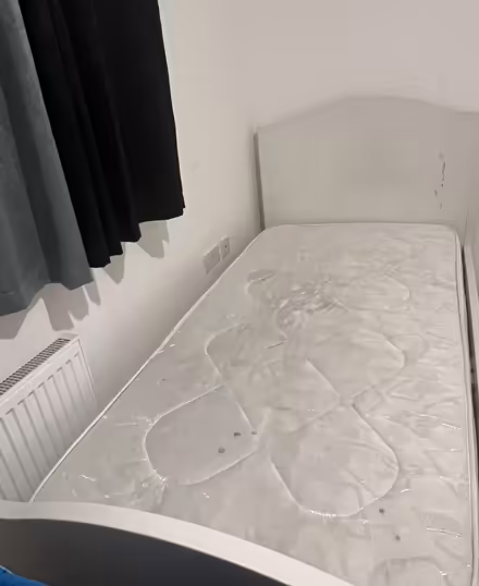 Photo of free Single bed with mattress (Hexthorpe DN4) #1