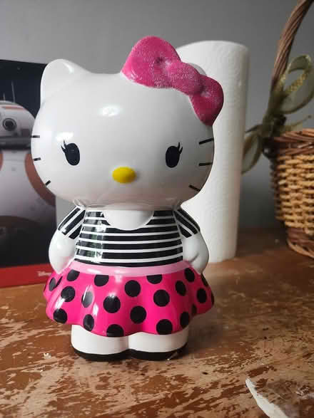 Photo of free Hello kitty piggy bank (Glen cairn) #1