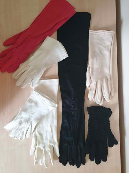 Photo of free Vintage gloves (Radford Semele CV31) #1