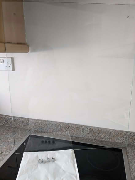 Photo of free Glass Splashback (Beulah Hill SE19) #1