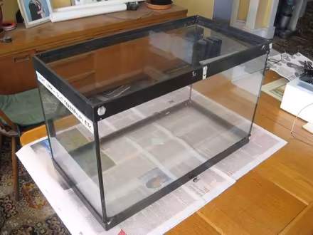 Photo of free Aquarium, glass 60cm (Deganwy LL31) #1