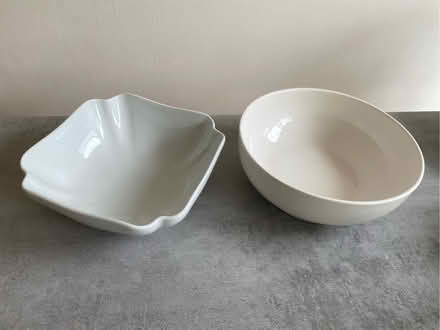 Photo of free Serving bowls (GU14) #1