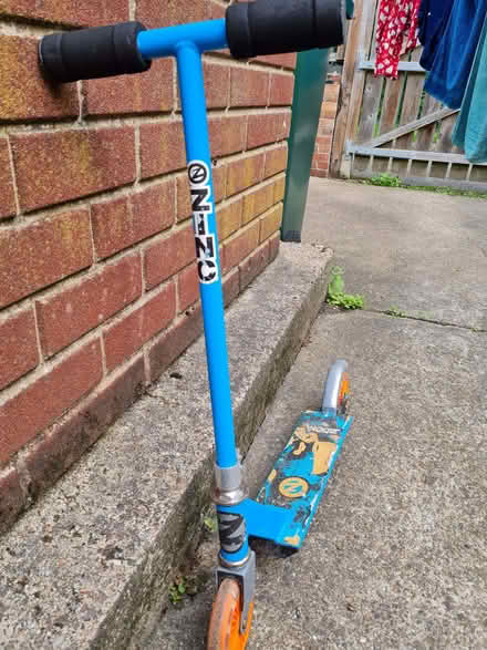 Photo of free 2 wheel light up scooter (Newstead NG15) #2