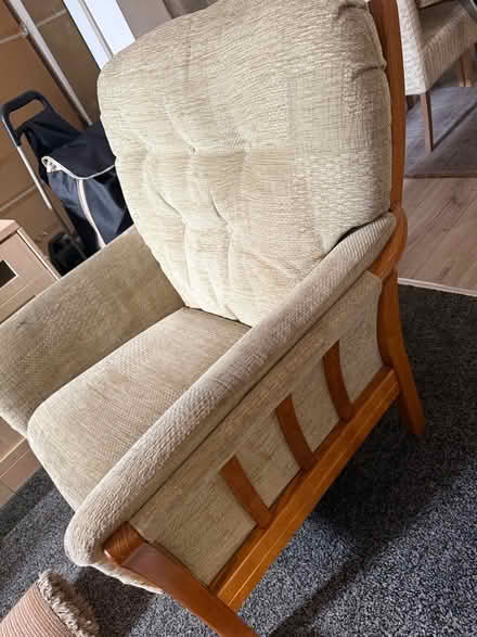 Photo of free Three seater and two armchairs (Questor DA1) #2