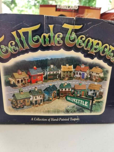Photo of free Christmas teapot decoration (Gwynn Oak MD) #1
