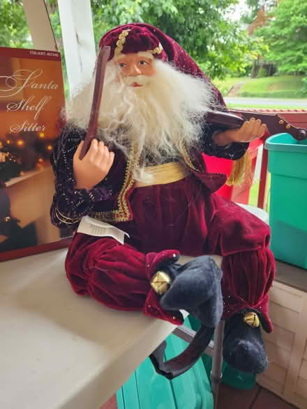 Photo of free Pair of Santa Shelf Sitters (Gwynn Oak MD) #3