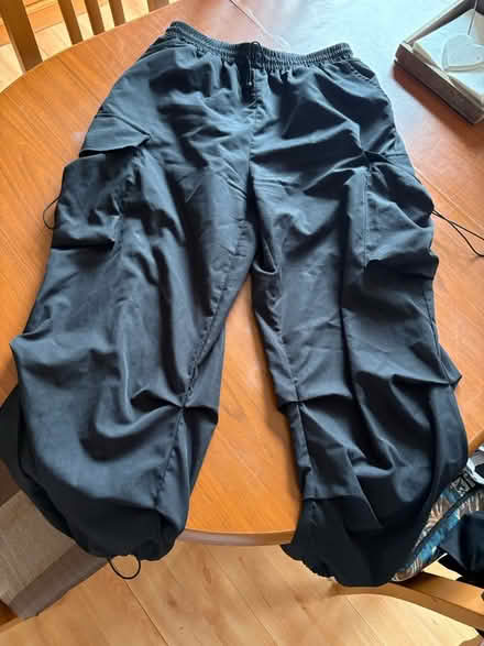 Photo of free Black cargos trousers (Bordon) #1