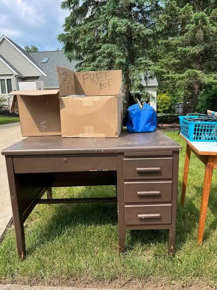 Photo of free Large wooden desk (Galesburg) #1