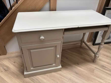 Photo of free Painted wooden desk (Slyne-with-Hest LA2) #1