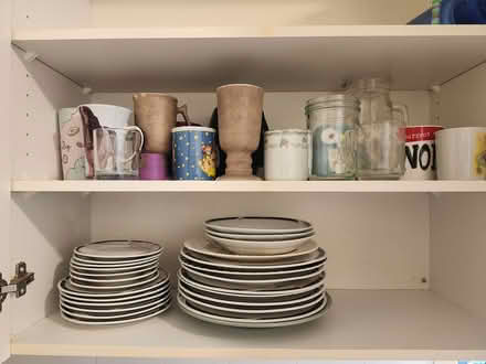 Photo of free Assorted plates and mugs (Glen cairn) #1