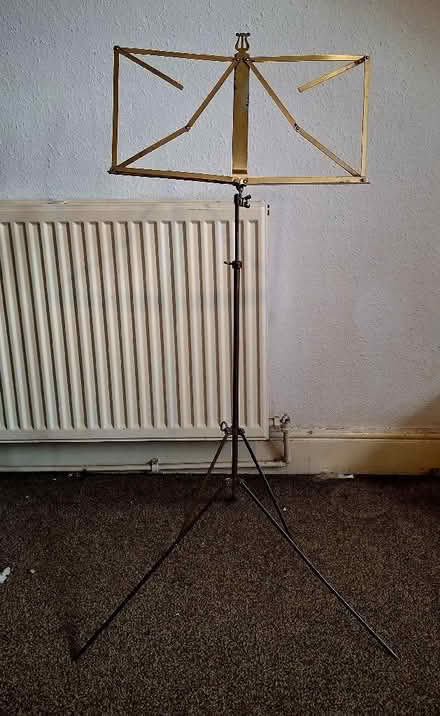 Photo of free Music stand (Osmondthorpe LS9) #1