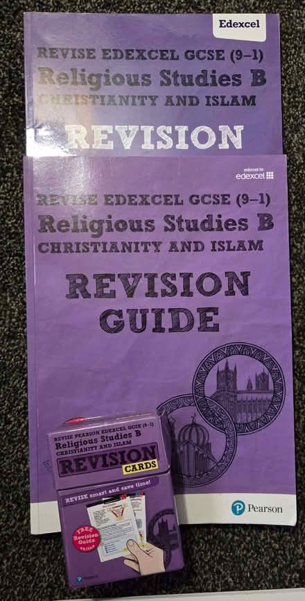 Photo of free GCSE revision/workbooks and flashcards (Shinfield RG2) #3