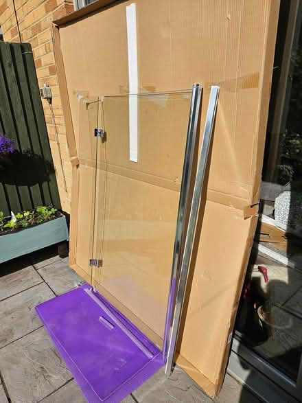 Photo of free L shaped bath/shower screen (Bishopsworth BS13) #3