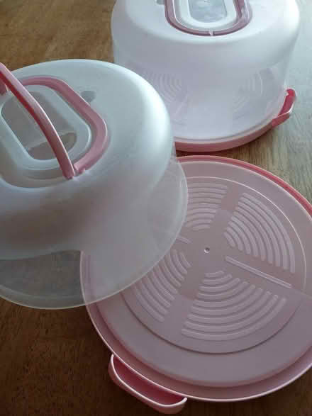 Photo of free Cake saver boxes (Clinton Hill) #1