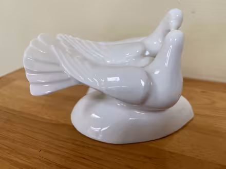 Photo of free Dove ornament (Great Barr B437LA) #3