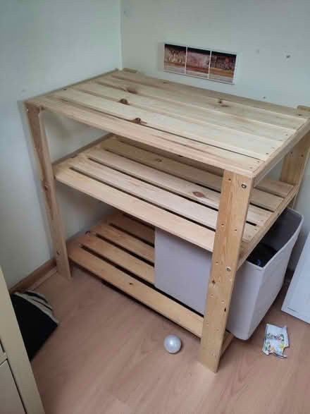 Photo of free Small shelving unit (Horfield BS7) #1