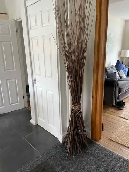 Photo of free Freestanding wicker decoration (Welling DA16) #1