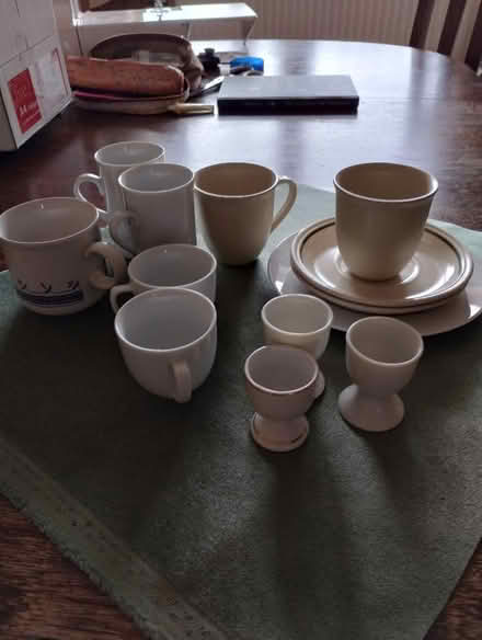 Photo of free Oddments of china (Eastlands CV21) #1