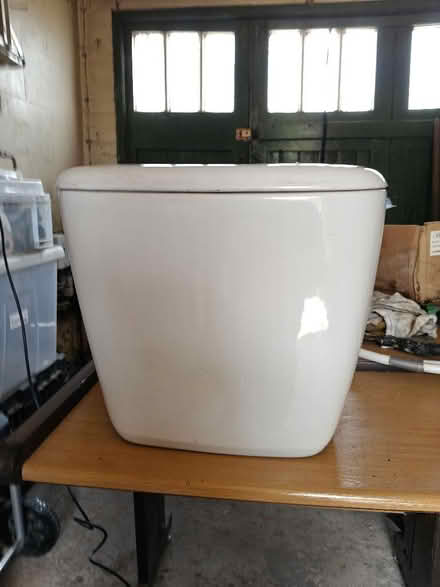 Photo of free W C Cistern (Larches PR2) #3