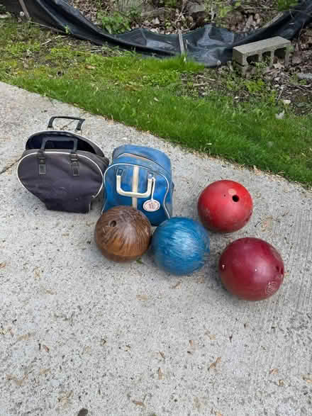 Photo of free Bowling balls (Bloomfield Hills) #1